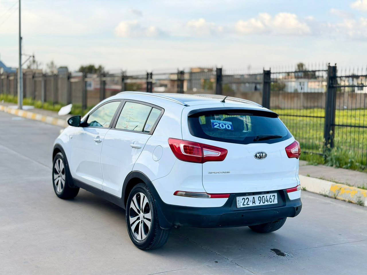 السلام عليكم 

كيا سبورتاج موديل 2012 
بانورما خليجى فول فول 

كير محرك شرط لاصرف لا بخار  
سنويه جديد رقم دولي 

جاملغ صبغ وبى مكانين بارد
ولباقي كله مكفول كفاله

صدر امامي خلفي كله جديد
اربع تايرات جديد مالي نقص 

سعر 123 ورقه بي مجال قليل 
مكاني كركوك داخل مدينه 
*********** كركوك, العراق
