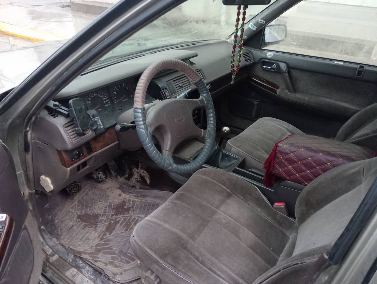 موديل 2002 قاسرين سنوي له 2018 وه به سه ر جوه سياره كه وه ك شه ريكه ماوه علاماتي هه مو بيلاده يك بارجه ي بوياخه لاي خوم بوياخم كردوه باقي وه شه رت شوين كلار 45  ورقه ***********
