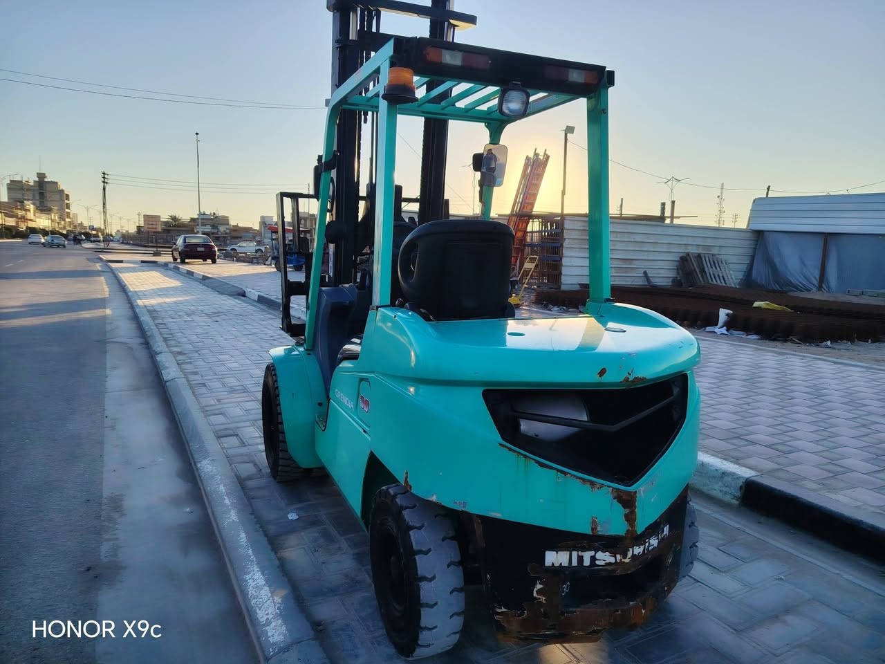 للبيع موديل2014 رقم اربيل 3حركات 3طن ورارد يابان
***********
***********
