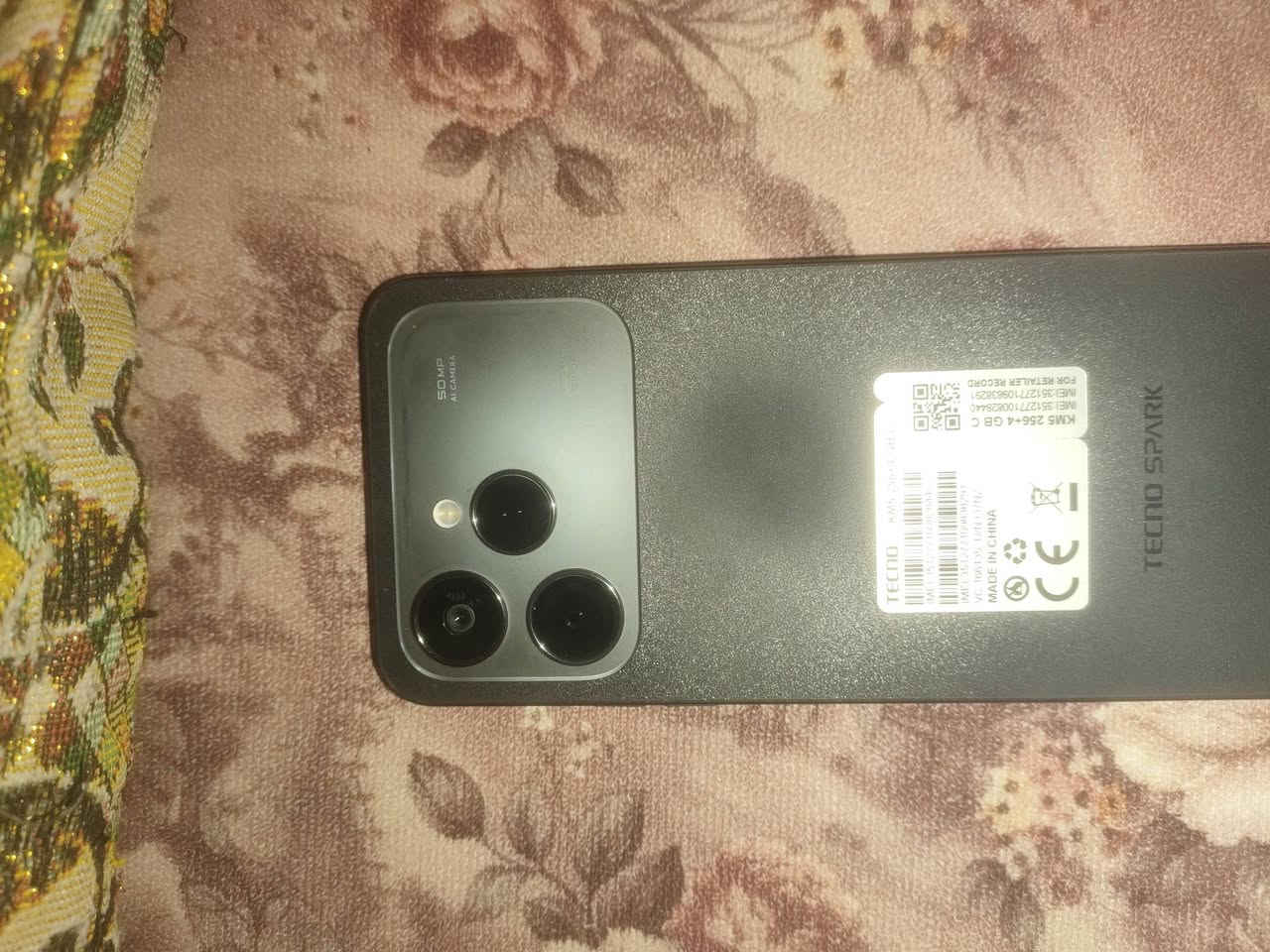 السلام عليكم جهاز شرط مستعمل اسبوع فقط كارتون شاحنه موجود قطاره بل شحن شرط انطي بي ضمان سبوع 
اريد اعارضه بماطور ايراني او بزون بس يكون نشط ومامفتوح وتفاصيل الجهاز واسمه بل صوره تيكنو سبارك 40 ذاكره 256 واتساب ***********
