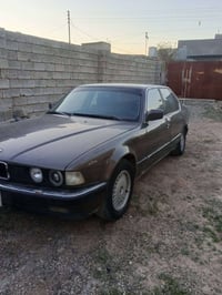 بي إم 730 سته سلندر للبيع أو مراوس بي إم 525حسب القناعه موديل 1991 لاي...