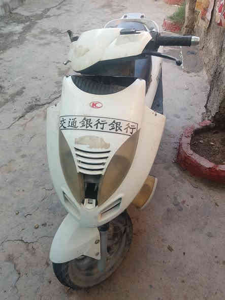 دراجة كاموكو للبيع كهربائيات كله شغاله سلف شغال مكينه نظيفه نقصه هندر بس سعره 200 ألف مكاني حله حي العسكري شارع 80 وهذا رقمي ***********
