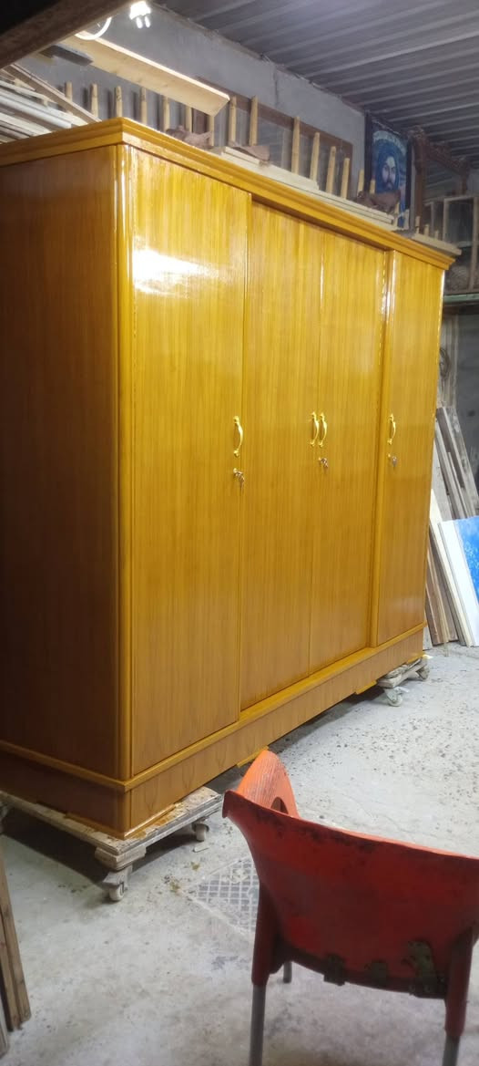 سلام عليكم كنتور ابو لربعه نضيف جدآ اخو لجديد سعره 195 و بي مجال نجف مقابل قريه الغدير شارع المطحنه ***********
