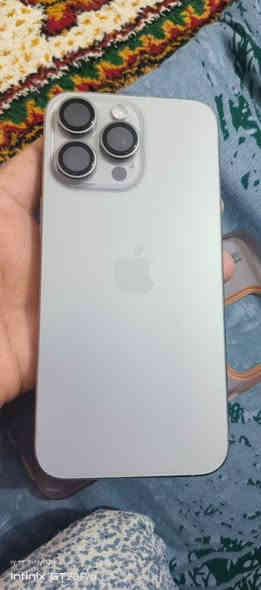 السلام عليكم 
ايفون 15 برو ماكس ممفتوح بطاريه 88 كارتونه موجوده تايتنيوم 
الجهاز كلش نضيف استعمال قليل 

العنوان بغداد ساحه عدن 

للاستفسار خاص او اتصال 

***********
