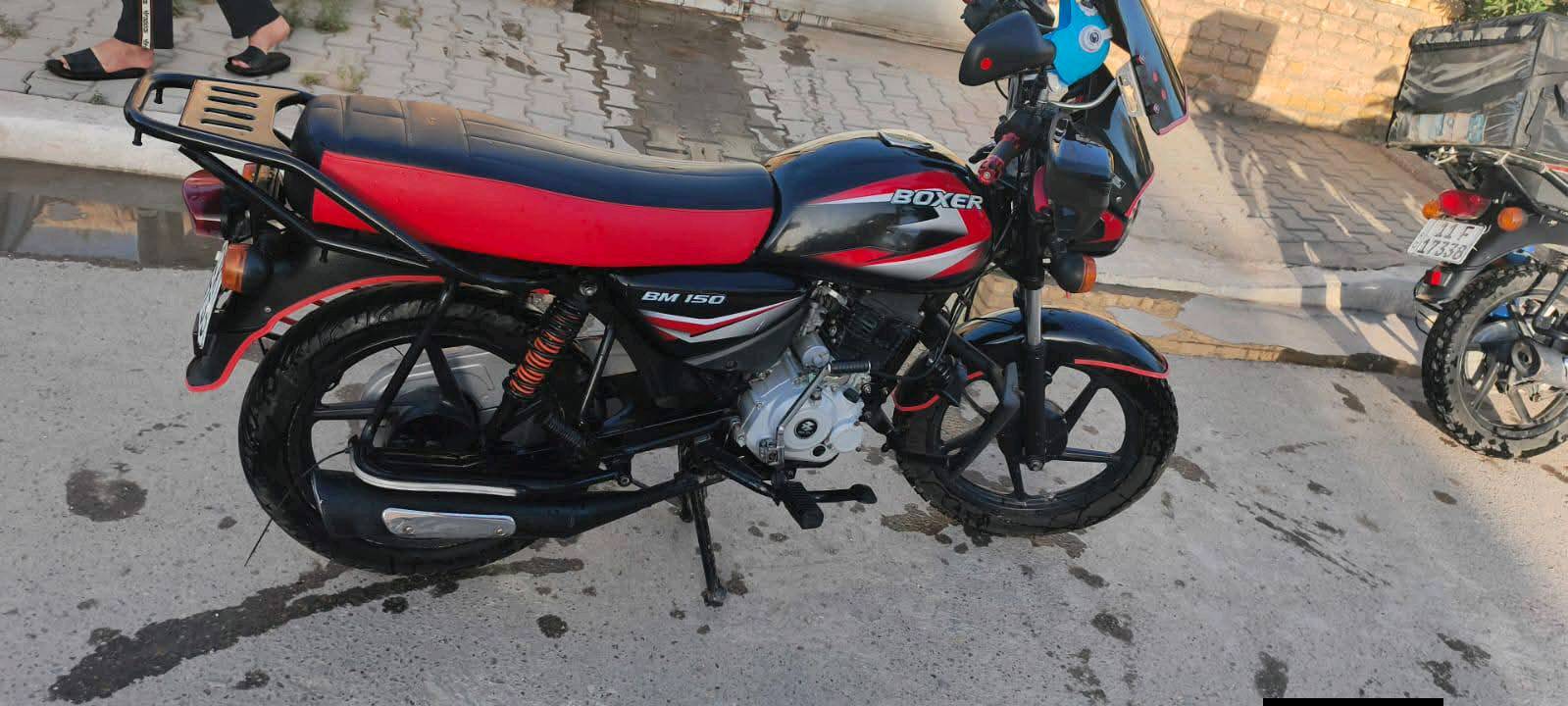 بوكسر كلاسك موديل 22 نازله ب 23 
دراجه بيها بدايه خيط تبخير 
دراجه كامله مكمله رقم بغداد تحويل ثاني يوم 
سعر مليون و800
السعر نهائي لو بيه مجال، وتفضل اتصال لو واتساب؟: 
***********