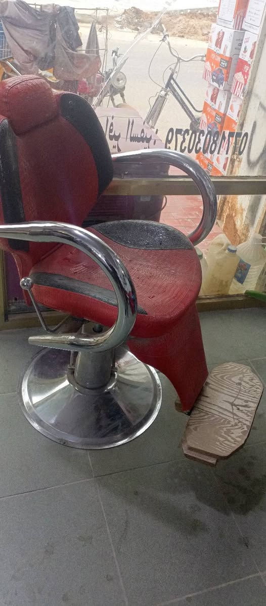 زوج كراسي نضيفات جدا السعر 180 بيهن مجال بسيط كربلاء ***********
