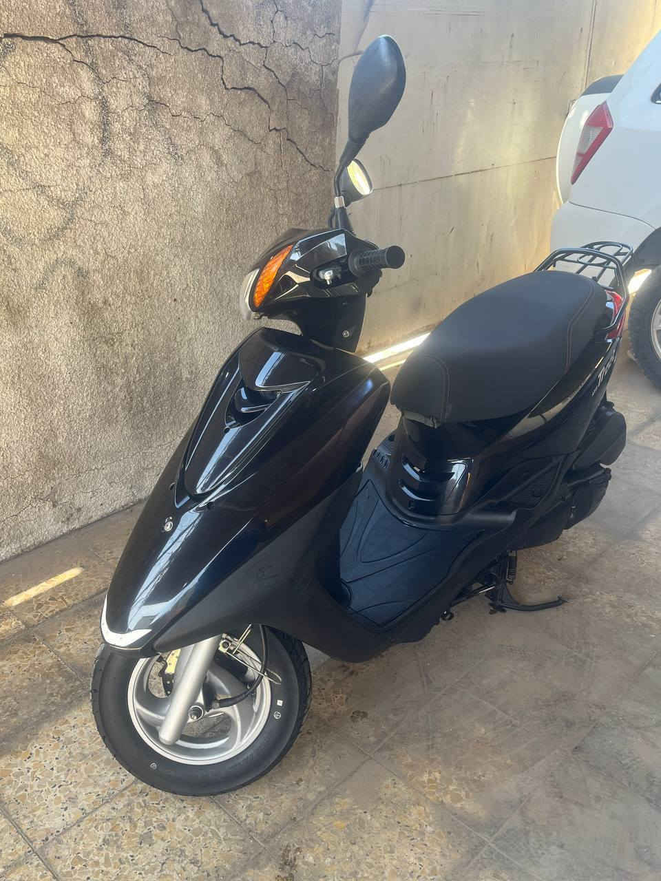 سلام عليكم دراجه اكزز للبيع كامله للخير نقص برغي مابيه زوج تاير جديد مكينه ناعمه نكره سلف لايت عالي ناصي اشاير هورن اوراق كامله كتلوكات دراجه خير من الله جديده بعنه الكلمه سعر ب 9$ مكاني البياع الشرطة الرابعه رقمي ***********
