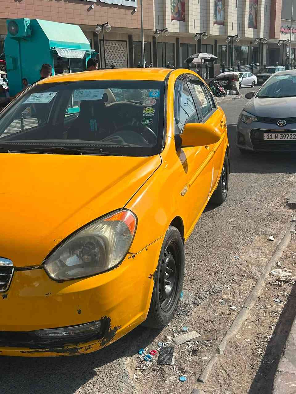السلام عليكم عندي سيارة اكسنت موديل 2009 خليجي 
بيه بس طخه بل جاملغ الخلفي تبريد ثلج السعر 65 وبية مجل 
مكاني الأمين الثانيه رقم ***********
ما متواجد على الفيس
