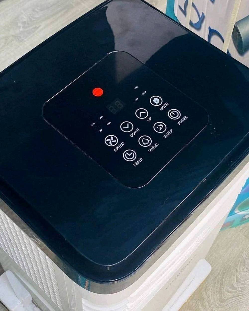وين القطعه الخارجية ؟ 🤔
سبلت انفيرتر متنقل من Emblème 🇩🇪
اقتصادي يعمل على السحب بقدرة 2 ونص امبير فقط 🌟
مكيف انفيرتر اقتصادي – بدون وحدة خارجية – متنقل بكل مكان!
✅ قدرة تبريد ¾ طن – 9000 BTU
✅ تصميم محمول – مثالي للغرف والمكاتب والكرفانات
✅ شاشة لمس + ريموت + مؤقت 24 ساعة
✅ واي فاي + استئناف تلقائي بعد انقطاع الكهرباء
✅ نظام انفيرتر موفر للطاقة
✅ تبريد سريع وهدوء أثناء التشغيل
✅ غاز R290 آمن وصديق للبيئة
✅ ضمان سنة 

ليش تختاره؟
✔️ سبلت انفيرتر متنقل وذكي
✔️ مكيف انفيرتر اقتصادي ومحمول
✔️ بدون تعقيد أو تركيب خارجي

#سبلت_متنقل #مكيف_انفيرتر #سبلت_انفيرتر #مكيف_متحرك #مكيف_اقتصادي
#سبلت_بدون_وحدة_خارجية #مكيف_هواء_محمول #سبلت_بغداد #انفيرتر_ذكي #Embleme
 #embleme
 #عروض_سبلت #تبريد_فعال #مكيفات_صيفية