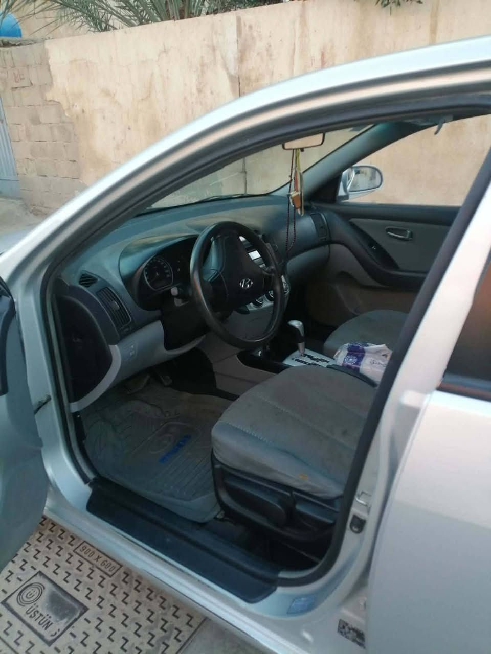 السلام عليكم النترا للبيع مقدسة سيارة مقفولة لاظربة ولا صبغ كير ومحرك نظيف للاستفسار الاتصال على هذا الرقم ***********مكلف بل نشر
