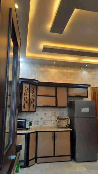 دار للبيع في الفلوجة حي الشهداء الاولى المنطقة المقابلة لنادي الجولان قرب مسجد الشيخ زامل 🏠
            
                      🌹على بركة الله 📢

📍نوع الملك =طابو صرف سند 
📍المساحة بالسند = ١٤٤ م٢
📍المساحة واقع الحال تقريباً = ١٥٨.٥ م٢
📍شارع : ١٥ م
🔷الوجه = ٩ م والنزال = ١٧.٥ م
🔷 بناء طابوق ٢٠٢٣ 
🔷ارضية الطابق الاول مرمر والطابق الثاني بورسلاين

🟢 الدار مشيد من طابقين ويحتوي على
ثلاث غرف نوم
ومطبخ
وصالتين
واستقبال 
وثلاث حمامات و ثلاث صحيات مشتركة
ومناور عدد/٢ 

📍كاونتر وبردات مع الدار
📍الماء لمس و الكهرباء منفصلة لكل طابق 
📍ابواب تركية عمل خاص من الشركة
📍مواد الماء والكهرباء لمس ضمان ٥ سنوات 

✳️سعر البيع للعقار : ٢٥٠ مليون دينار مع المجال 

‏‎⚠️ مكتب دار السلطان للعقار
العنوان فلوجة الجغيفي الثانية بداية شارع جامع فاطمة
للاستفسار الاتصال على الأرقام التاليه
***********
***********
***********
