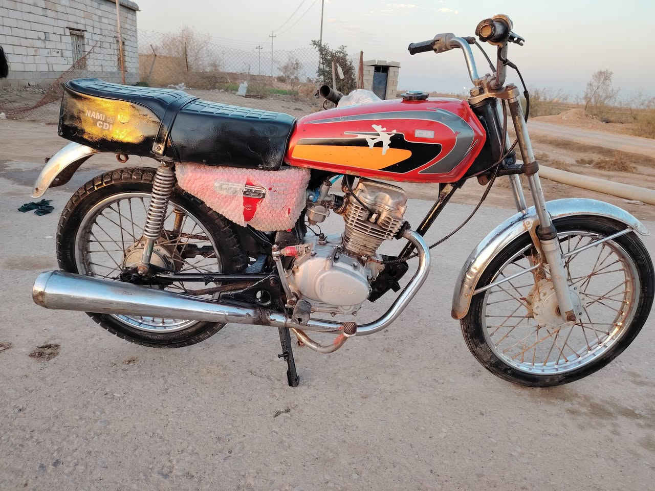 سلام وعليكم دراجه يرانيه اللبيع وراق موديل 2017 مكينه جرس شاصي مكفوله مكاني كحلائ شراي يتصل وبخدمته
***********
