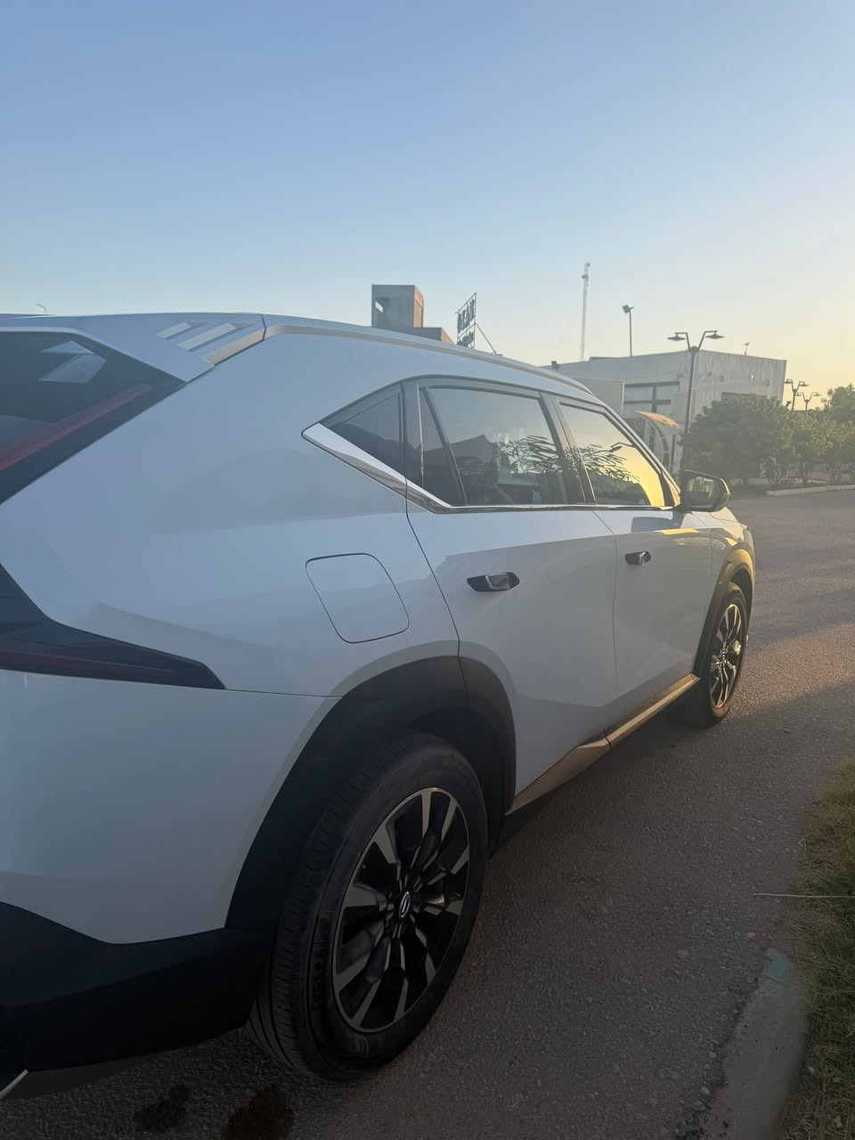 GAC EMKO hybrid 2024 GL
...
ماشيه 30 الف كيلو وبعدها ع ضمان الشركه ١٠ سنوات البطارية الهايبرد ولمحرك ولسياره نضيفه ومعتني بيها واستعمال شخصي سعرها ب29 مليون ونص وبيها مجال بسيط للشراي
***********
