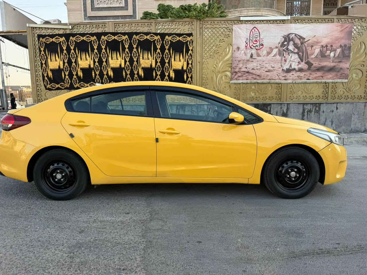 كيا فورتي للبيع موديل 2018 محرك 2000 دوش سيارة جديدة ماشية 98 الف وارد امريكي حادثة جاملغ ورصعه باب سايق بدون دواخل صور حادثة بل منشور سيارة جاهزة تخم تاير صدر منظومة تبريد منظومة غاز سونار بيه سعر 102 مكان سيارة بغداد الرصافة رقمي 
***********
