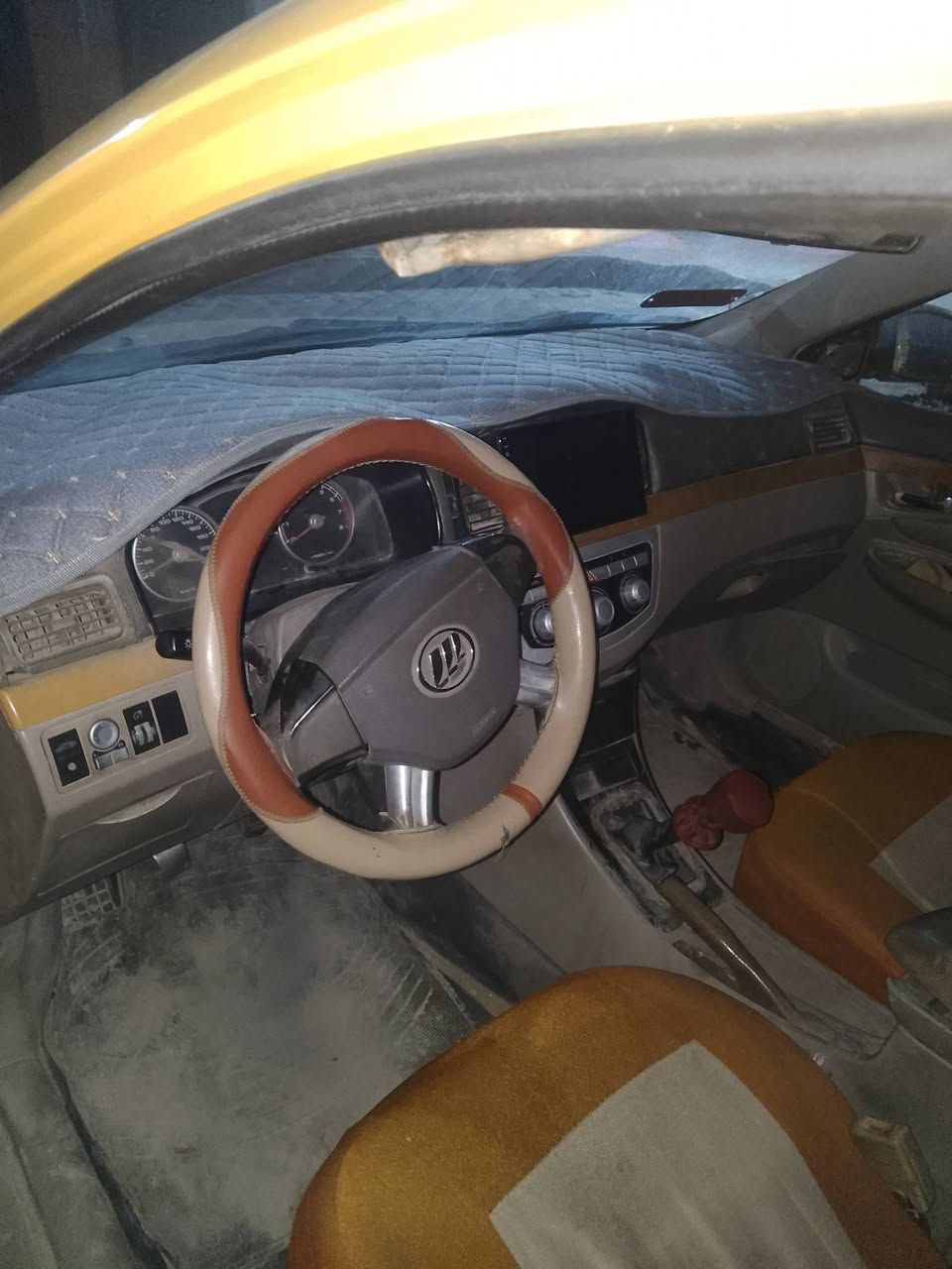 سلام عليكم نيفان موديل 11  رقم بغدادمصفره هياه وغرامات كير ومكينه يخر الله كهرباياته كله شغاله السعره 35وبيه مجال حك الجيه رقم الهاتف***********بي وتساب
