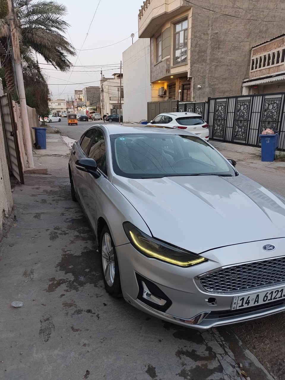 السلام عليكم 
فورت فيوجن ١٨
هايبرد تيتانيوم 
فول مواصفات
رقم بصره 
بسمي رقم جديد 
مصبوغه عام سياره السباب جارد 
بس صبغته مو شي 
السعر 103
ترهم همات قسط مقدمه ٥٠ وبل شهر ٣   بس بغير سعر 
للاتصال ***********
بغداد الدوره شارع ٦٠
