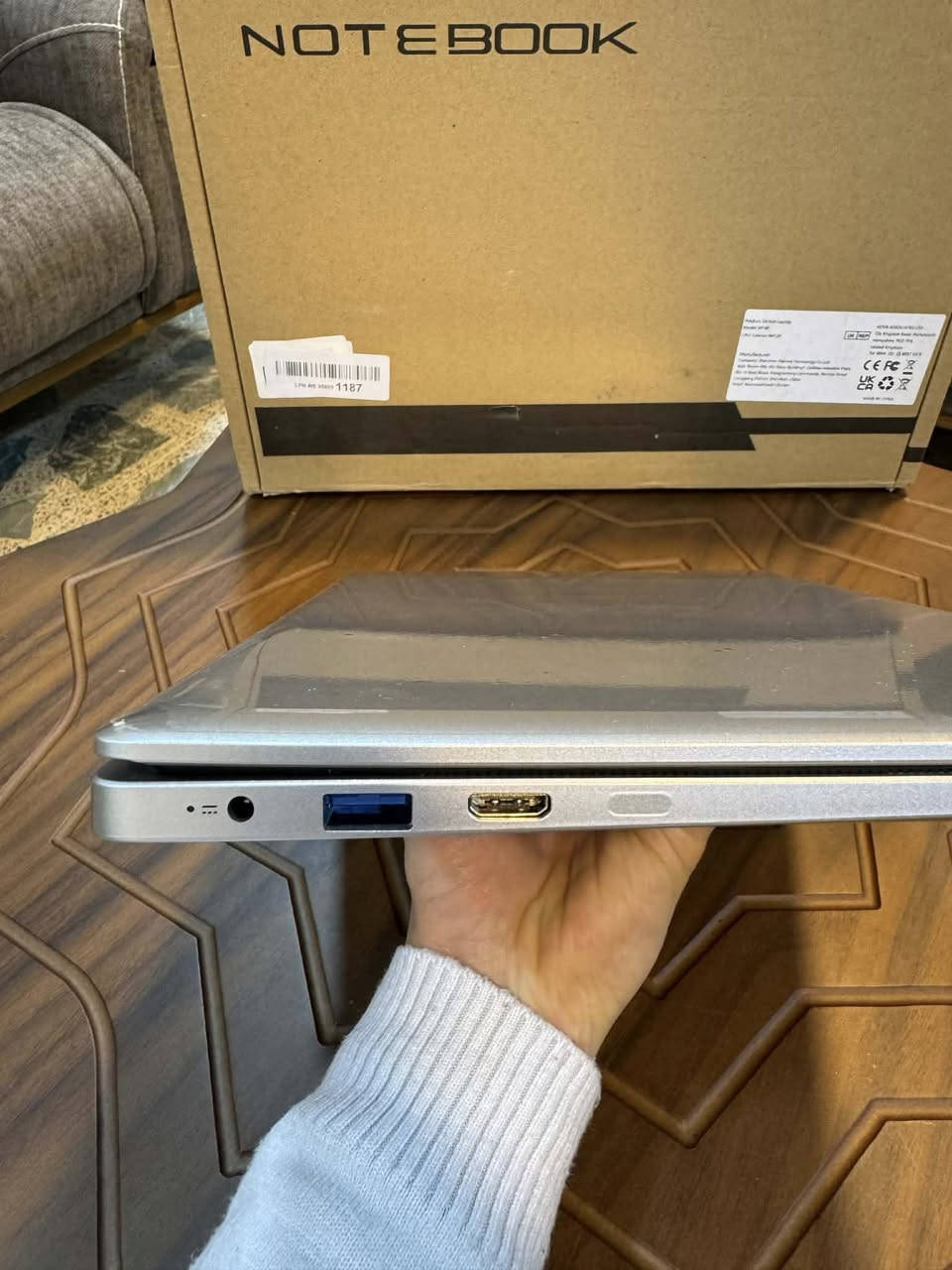 السلام عليكم
لابتوب حجم الشاشة 14 جديد كامل ملحقات هارد ssd 256 وباقي المواصفات بالصور 
قيم وبالعافية 🌹


**إذا كنت صاحب هذا الإعلان وتريد حذفه لأي سبب، رجاءا أرسل رسالة إلى الدعم الفني**