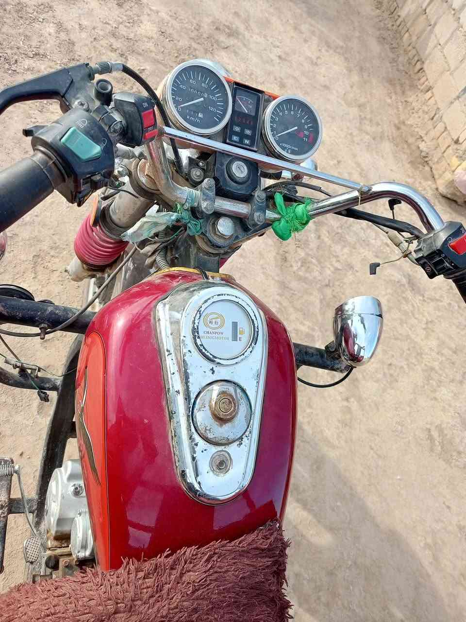 سلام عليكم ستوته للبيع موديل12اصوليه اوراق مكفوله محرك جديد تايرات جديد ستوته صقر سعرها مليون وربع ميه وبيها مجال العنوان ديوانيه سنيه للاستفسار على هاذه الرقم***********
