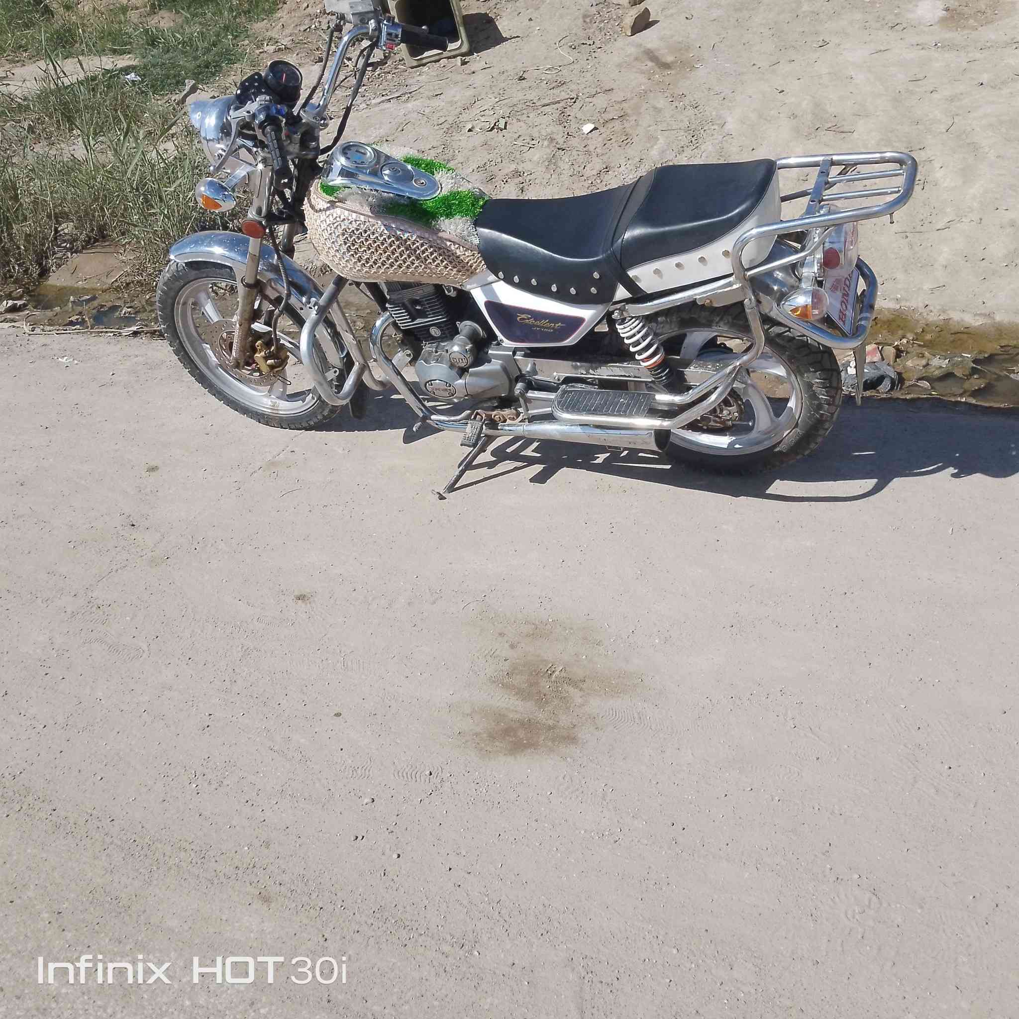 شباب السلام عليكم دراجه للبيع موديل ٢٠١٩أوراق أصولي سعر ٥٠٠وبيهه مجال الطيبين رقم لموبايل ***********
