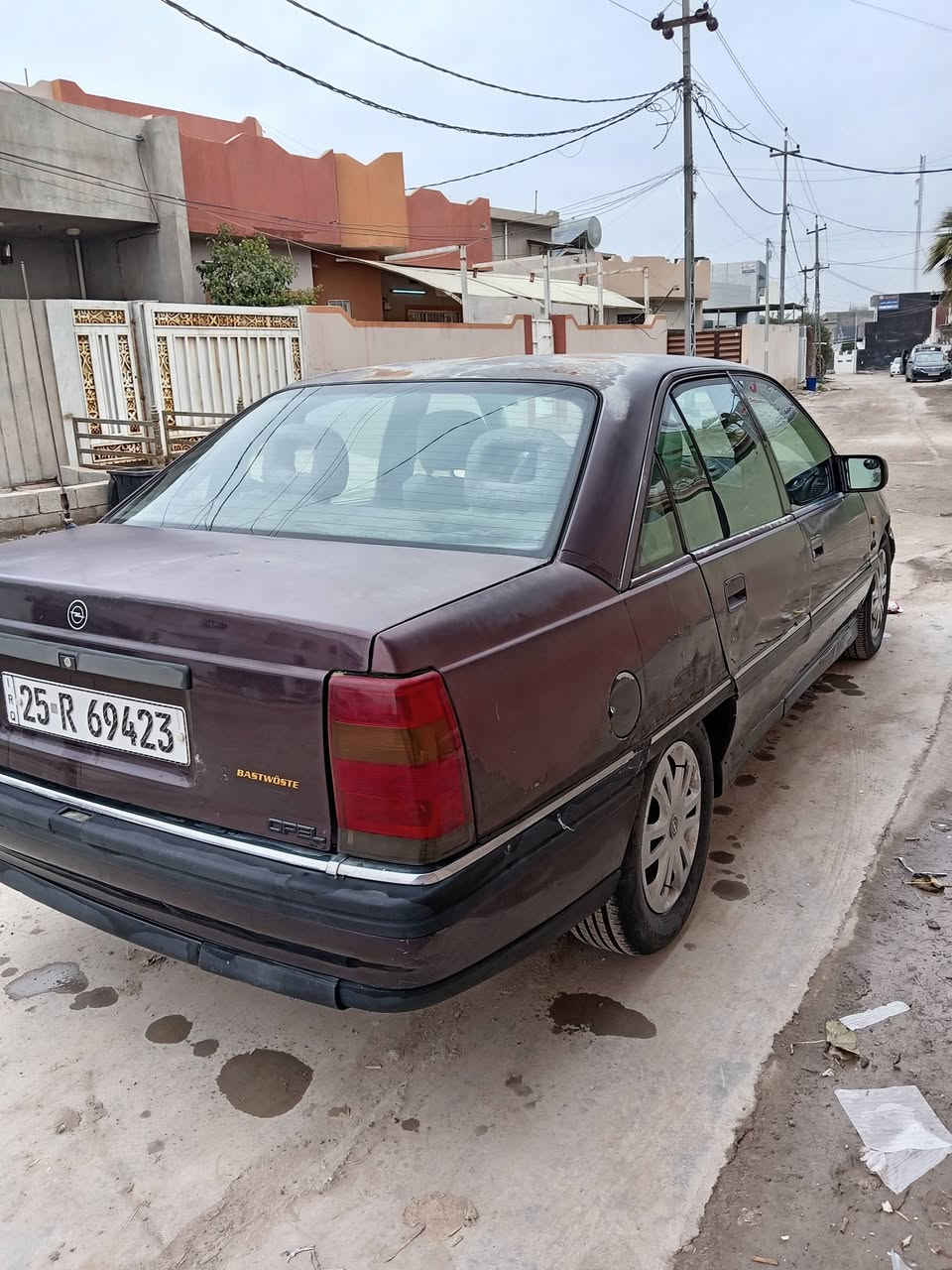 سلام عليكم سيارة اوميكا حجم ٢٦ موديل ١٩٩١ كاربون بانزين، سنوية لغاية ٢٠٢٩، شرط المحرك و الكير و الاكسل طخم تايرات جديد صدر امامي خلفي كله جديد السعر ٣٥ ورقة وبيها مجال صاحب السنوية ابن اختي واول وكيل اني صاحب سيارة و لاتصال على الرقم او الواتساب *********** و جزيل الشكر
