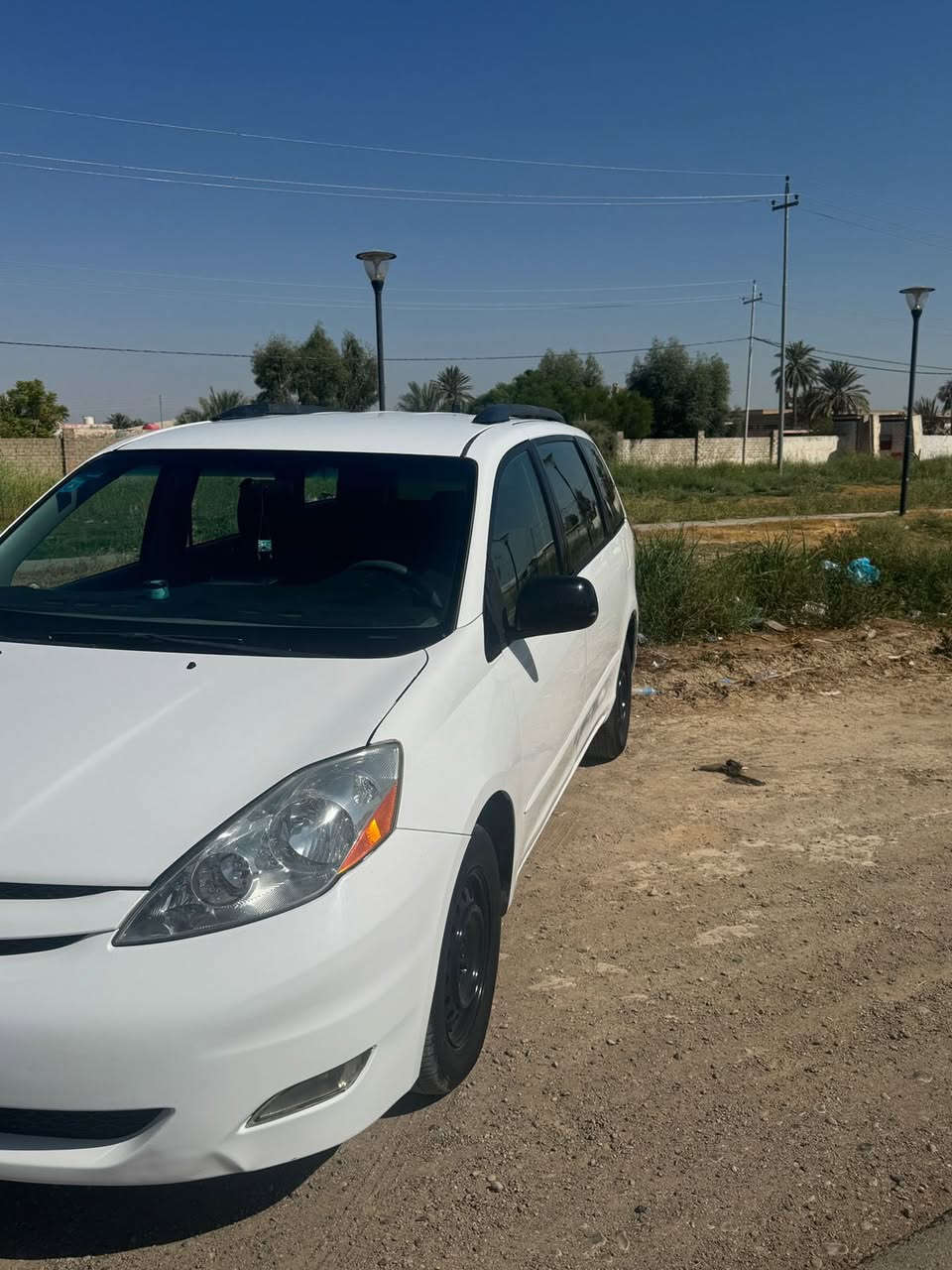 السلام عليكم منوره المواعيد الكاذبه للبيع تيوته سينا وارد أمريكي موديل 2009 رقم النكليزي تحويل موباشر مواصفات شاشه كبيره كامره سبعا راكب ثلاث قطع تبريد❄️❄️ مصبوغه حزام سعر120 مكان السياره صلاح الدين قضاء بلد للستفسار اتصل ***********
