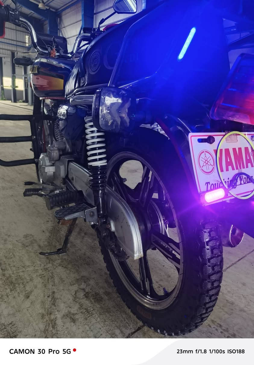 للبيع سيفان 2023  ب 500
دراجه فوول نضافه كهربائيات كل شغاله ربع ماذب عليهه شلعه ومعدل
اي نقص مابيهه مبدل فقط كلجات وتفيلس
ورقتين بيهه فقط تاخذهه من باب البيت
بغداد


**إذا كنت صاحب هذا الإعلان وتريد حذفه لأي سبب، رجاءا أرسل رسالة إلى الدعم الفني**