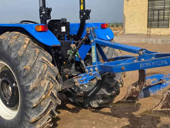 للبيع نيوهولند 21 مكفوله برغي مامفتوح بيه رقم كربلاء بسمي مكان كربلاء السعر 32رقم ***********
