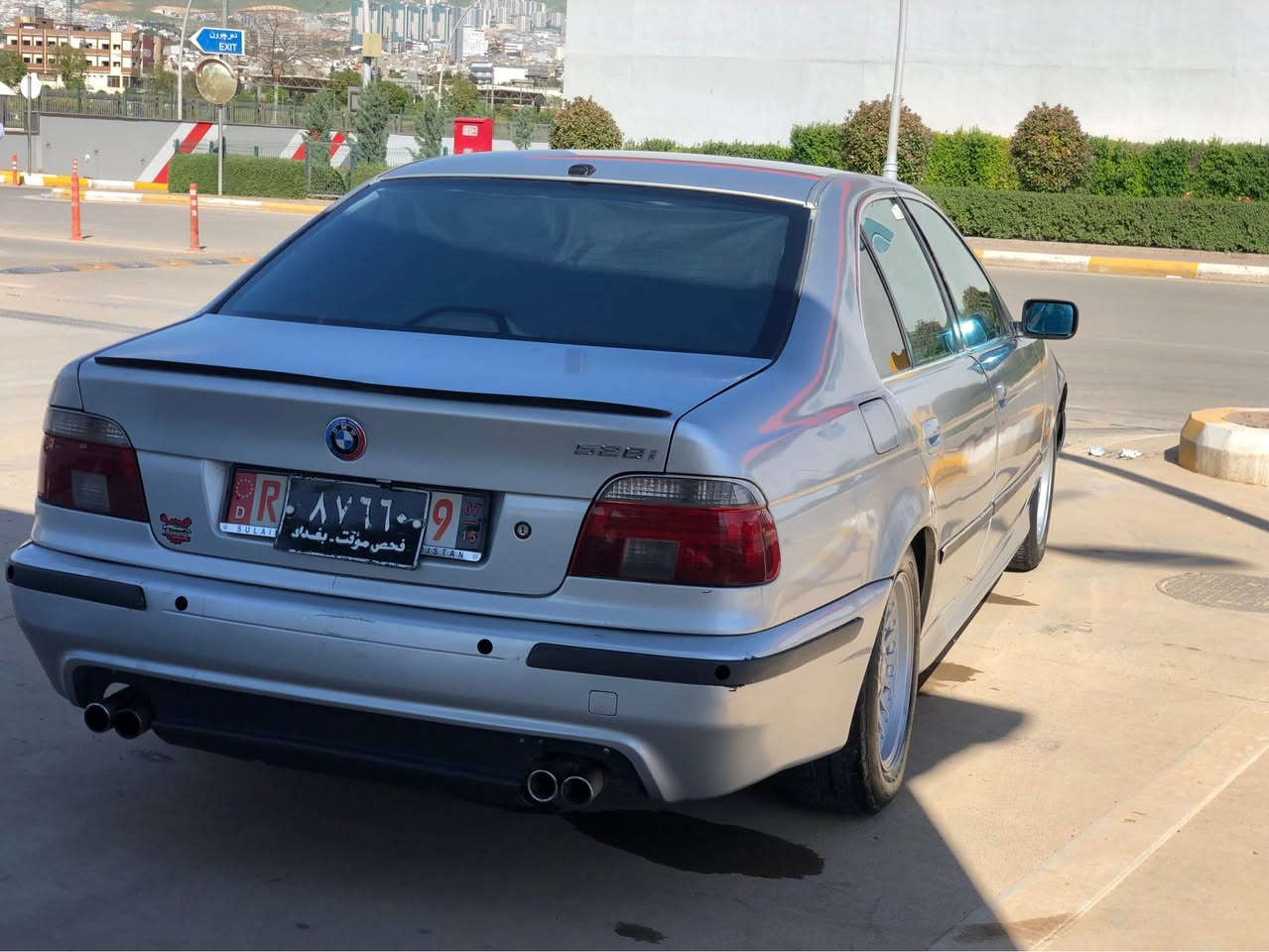 بەناوی خوای گەورە
  
 Bmw e39  525 
  ✈️🇩🇪٥٢٥ دەبڵ دیجیتاڵ گێڕ عادی 
ئارمی هەولێرە بە شەرت نایدەم 
مۆدێل ٢٠٠٠ بێ دەعم و لێدراو سارد ❄️و گەرم 🔥بە شەرت   
  نوکە دەرزی دەعمی نیە ✅
جوارجام کارەبا  و ئۆتۆ 
ئاوینە و سنوق کارەبا  
سیستەم سماعە و ئیمپیفایربیلاد   
کوشن هیتەر  
شاشە ئایپاد 
ناو رەساسی  
ناو دەری زۆر جوانە
٥٠-٦٠ هەزاری  مەسرەفی  وردەی تیایە   دوای مەعمەلە بۆت ئەگیرمۆ 
جوان بیخوێنۆ ئینجا نامە بنیرە  
 
 ڕەحمەت لێبێ مشتەری نیت لە کاتی خۆت و ئێمەش مەگرە 
 مشتەری سەرچاوم  وەرە سیری بکە و مەعمەلەی خۆت بکە  لە سلێمانیم  سعری ٤٨$ گەڵا و مەعمەلە کەم
*********** wats app &viber السليمانية, العراق
