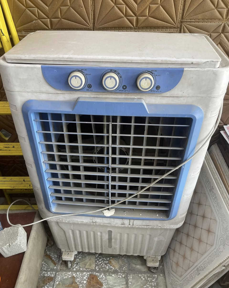 من رخصت مدير الكروب غراض للبيع جام خانة مبايلات ارتفاع اكثر من مترين وعرض تقريبن مترجديدة ستعمال كلش قليل شغالة لدات سعر ١٠٠وبلازمة طافية ومبردات تفصيخ شغالات سعر ٥٠ عنوان بغداد مدينة الصدر


**إذا كنت صاحب هذا الإعلان وتريد حذفه لأي سبب، رجاءا أرسل رسالة إلى الدعم الفني**