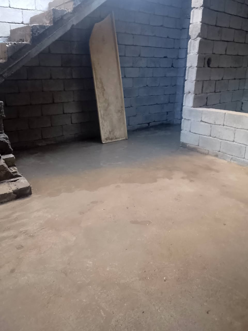 بيع مستعجل يا الله هيكل للبيع مسكف مساحته ١٢٥ الموقع   حي الامير زراعي حسن حتروش خلف معمل رتاج السعر 25 التفاصيل  غرفه كبيره  منو وصاله واستقبال ومطبخ وصحيات  لشراي   تفضل خاص


**إذا كنت صاحب هذا الإعلان وتريد حذفه لأي سبب، رجاءا أرسل رسالة إلى الدعم الفني**