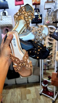 شحاطة فلات نسائي • كوالتي عالي • ٣٧-٤١