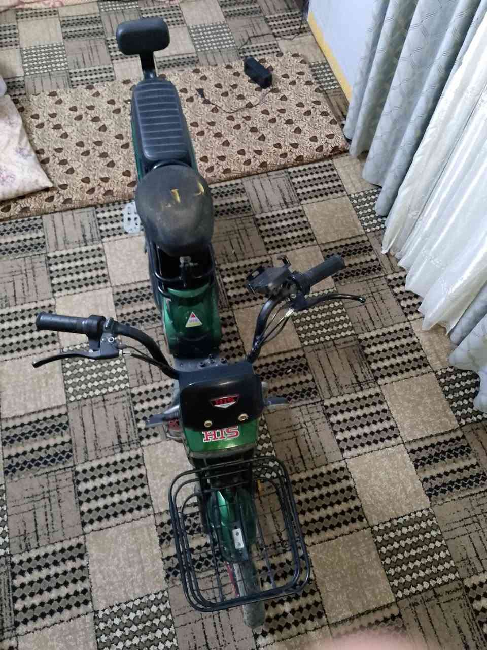 السلام عليكم بسكل شحن للبيع تايرات جدد بطاريات بل شرط دبل اشاره ملف حجم جبير سرعه 99سعره 300وبي مجال تعال وادلل رقم ***********
