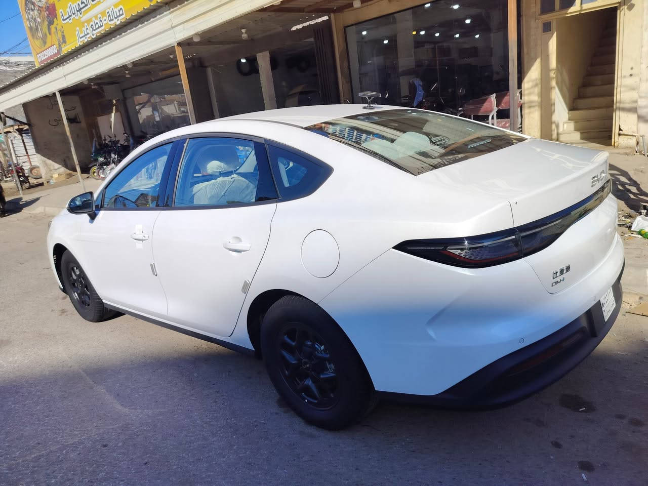 للبيع أو مراوس بي وايدي سي 05
صار 4مشتريها ممرقم بغداد 
ماشيه 300كيلو السعر 18500قفل 
***********
***********
