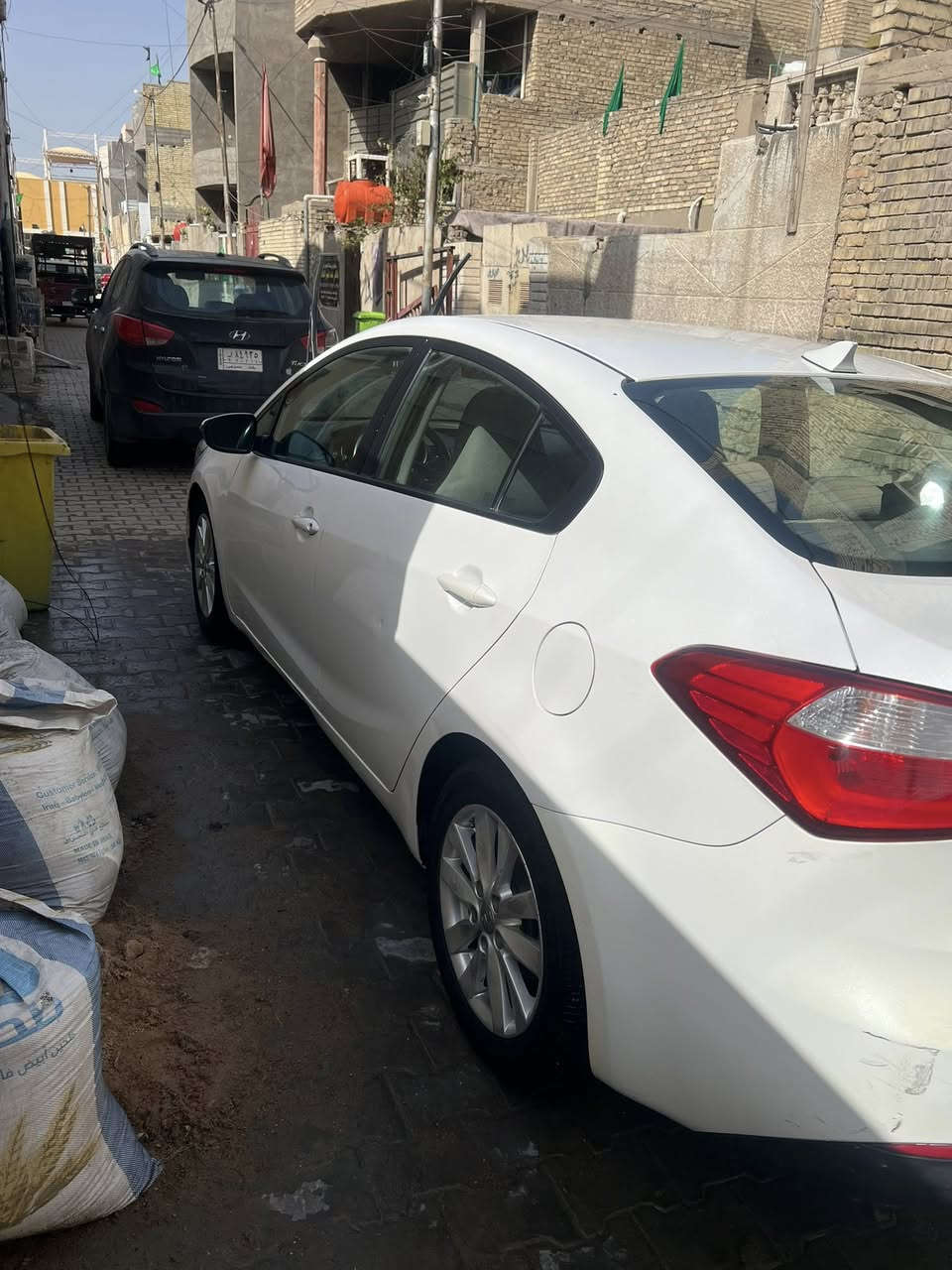 سلام عليكم فورتي موديل 15 وراد امريكي محرك 2000 ماشيه 102 ميل حادثه جاملغ وبنيد  ومبدل باب خلفي بيه ملاحضات بصيط سياره جاهزه كير محرك مكفول السعر 105 بي مجال بسيط بيع او مراوس بالانترا 20  مكاني بغداد الشعله ***********
