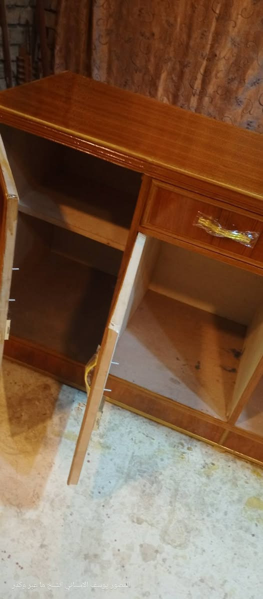 بوفيه مترين مستعمل نظيف مكان بغداد الأمين الثانيه ***********
