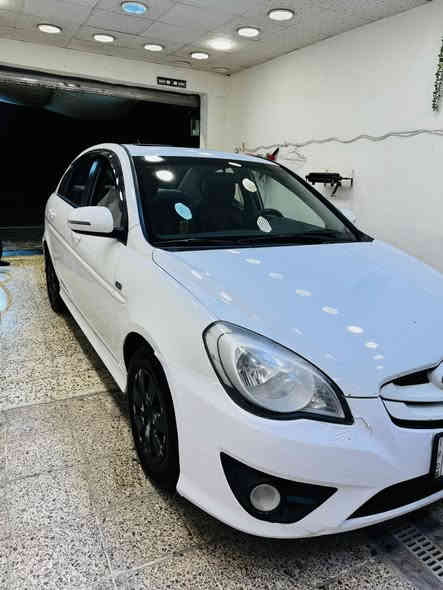 السلام عليكم
سيارة اكسنت للبيع 
موديل 2011 شكل السبورت
محرك 1600 دوش محرك وكير مكفولات 
حدادية جديدة 
فول مواصفات فتحة سقف واشاير بالمري
تبريد +تدفئة + شاشة + دوشمة جديدة داخلها جديد 
تخم تاير جديد ادامة جديدة للمحرك 
 سيارة ب اسمي شرط رقم جديد سنوية جديدة تحويل ثاني يوم 
ماشية 145الف حقيقي سيارة مال دكتورة
السعر 110 للتواصل ***********
