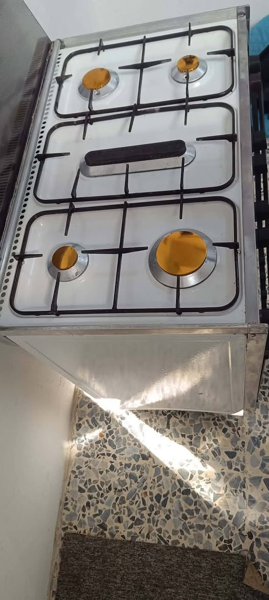 عرض مميز – طباخ عشتار عراقي 5عيون
حجم عملي مناسب 80*50
 5 شعلات قوية 
 فرن شغال خط واحد
  لون ابيض مقاوم
💰 السعر: 170 قابل للنقاش
📍 العنوان: موصل – وادي حجر
🔹 للبيع أو المعارضة حسب الاتفاق والقناعة 🔹
✨ فرصة ما تتعوض ✨


**إذا كنت صاحب هذا الإعلان وتريد حذفه لأي سبب، رجاءا أرسل رسالة إلى الدعم الفني**