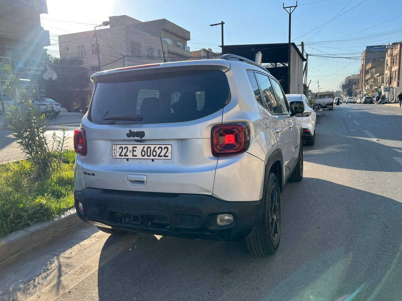 سلام عليكم للبيع جيب رنكد موديل 19 سياره جديده بمعنى الكلمه وارد امريكي حادثها جاملغ الايمن والجاملغ الخلفي بارد فقط مكفوله من الزلغ السياره رقم اربيل تحويل ثاني يوم السياره فووول مواصفات محرك كير كفاله تخم تاير جديد تبريد تدفئه بالباكيت كامله على اخر حبايه السياره معروضه ب115 وبيها مجال مكانها بغداد حي القاهره للاستفسار الاتصال  ***********
