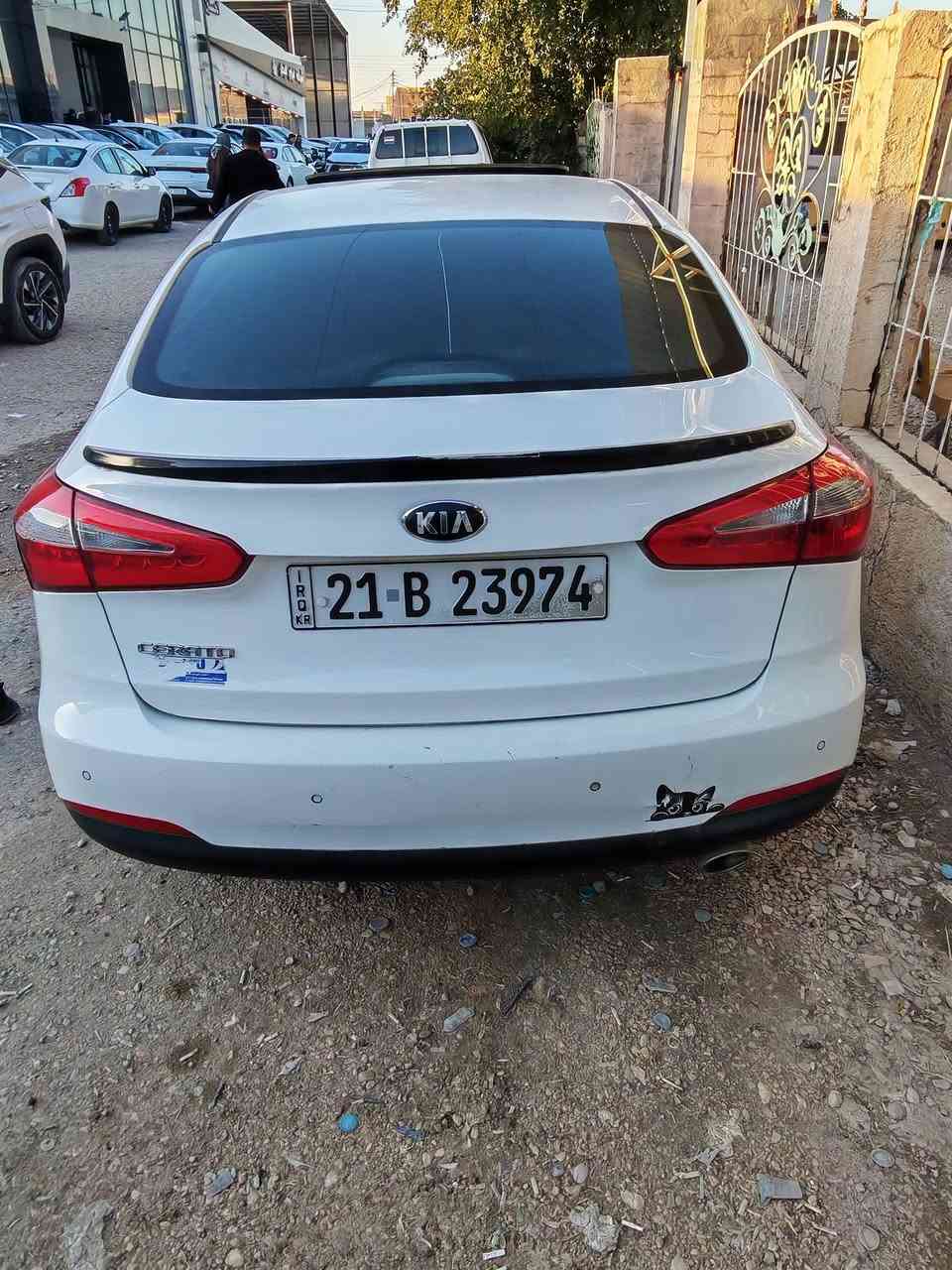 للبيع كيا سيراتو موديل  2016  رقم انكليزي سليمانيه ماشيه 120 ألف سيارة مكفوله من الضربه والصبغ والتبديل  والحالوبالسعر137 وبيها مجال قليل مكان النجف للاستفسار اتصل ***********
فول مواصفات عده البصمه 
حساسات امامي خلفي 
لد امامي خلفي 
اشاير مري + مري شفط 
فتحه 
مثبت سرعه 
ثلاث انضمه قياده (نورمايل-ايكو - اسبورت)
تبريد قطعتين 
خمسه ويل كب 
مانع انزلاق 
حساس تاير
