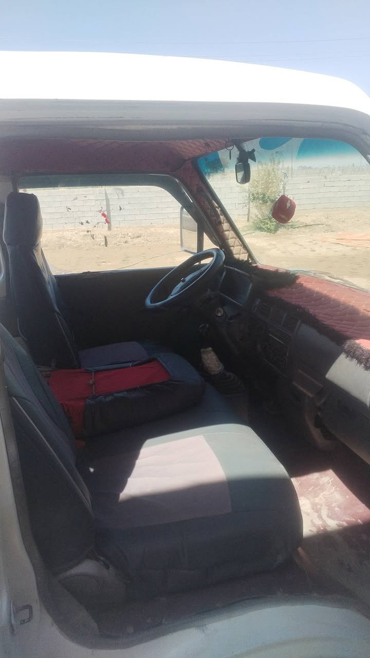 سلام عليكم
كيا بنكو موديل 96
رقم بغداد انكليزي
مصبوقه احزام للجماليه
تخم تاير جديد
دوشمه جديده كهربائيات شقاله
باور جديد
محرك بي بخار
مكان سياره بابل جبله للإستفسار الاتصال على الرقم ***********

