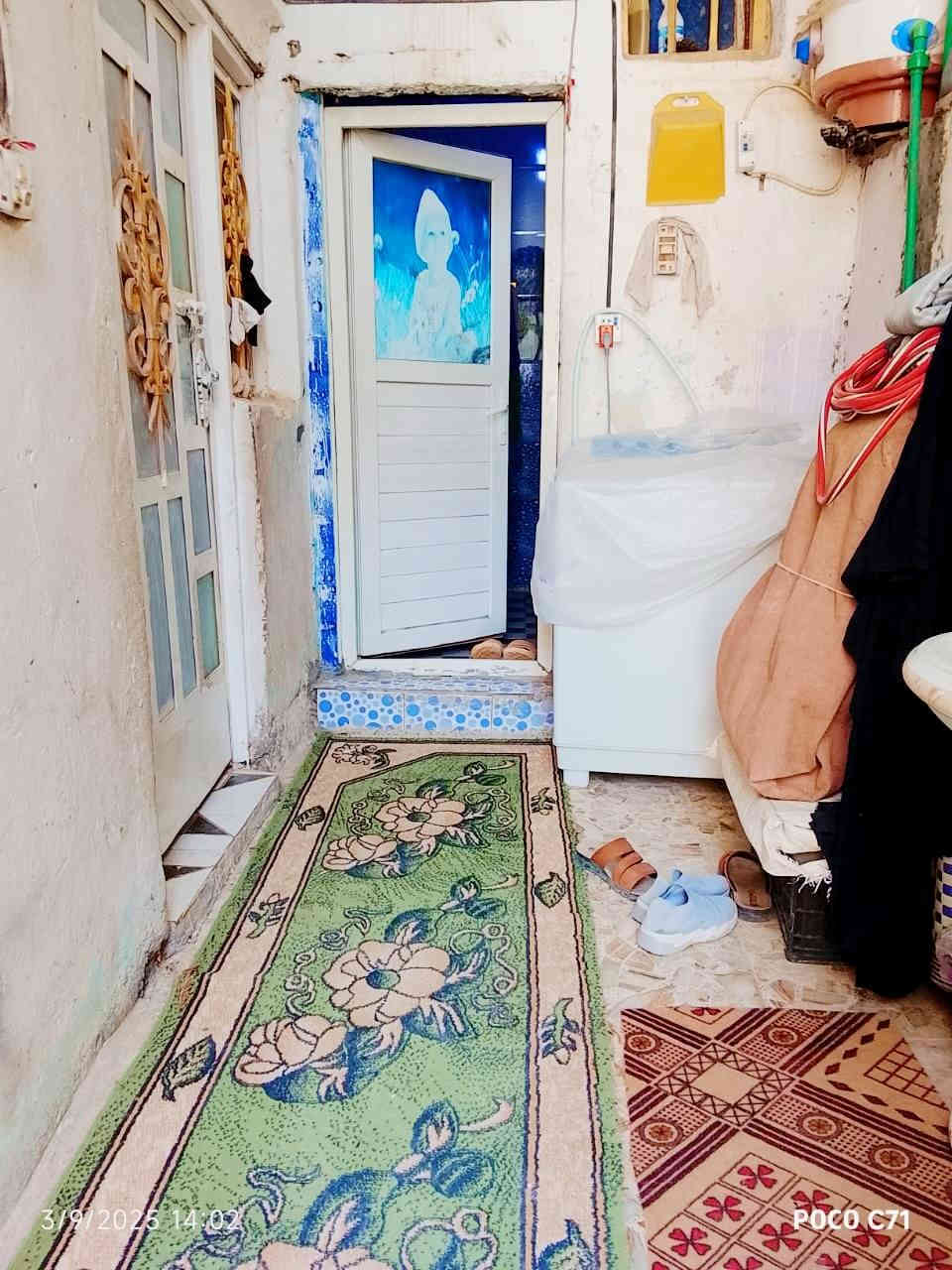 السلام عليكم. 
الدار للبيع !
طابو صرف متوفر كامل الخدمات ماء كهرباء مدارس محلات تبليط بل باب العنوان حي العسكري ال3 ( شارع ثلاثين)  متوفر غرفتين وصاله ومطبخ ع صاله وحمامات خارجيه وطارمه ومناور 2 

السعر 60وبي مجال 

١١٥ متر 

 #محافظه #الديوانية
 
للاستفسار :- ***********
