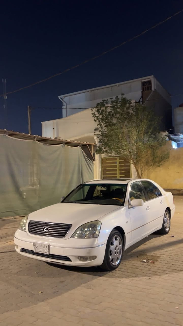 لكزس LS430 2002
للبيع او اذا اكو مراوس افضل 
السياره كفاله عامه من الضربع والصبغ والكصه
السياره نص الترا
ويل كروم
كير مكينه كفاله
رقم بصره راعيها بالبصره تحويل ثاني يوم
سنويه نهاية السنه بشهر 12
مكاني البصره القبله 
السعر :130
رقمي :***********
