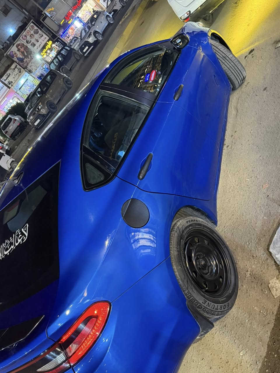 السلام عليكم ورحمة الله دوج دارت مو ديل 2015 السيارة حلوة جاهزة من كلشي تايرات جدد صدر جديد اذاين جدد علية ادامة كاملة لل محرك كير كفالة مكينة 2000 السيارة كاعدة لايت زنون  شاشة ذكية للسيارة تحكم جهتين عداد كيلو متر. لكتروني. السيارة   السيارة بيها 12 ايرباك كلهن سليمات. السيارة بيها بنيد بارد واملغات ثنين بارد وصبخ شبر. بل جاملغ الخلفي بدون قطرة دواخل عنوان الدورة حي الصحة. سعرها 87 وبيها مجال لل طيبين. تعال كلب بيخ خير وتدلل  ***********
