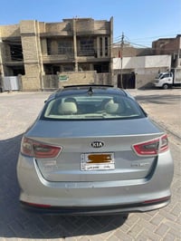 اوبمته هايبرد  مكينه 2000ccمديل 2016. ماشيه 62 مايل فول للاخير مواصفات...