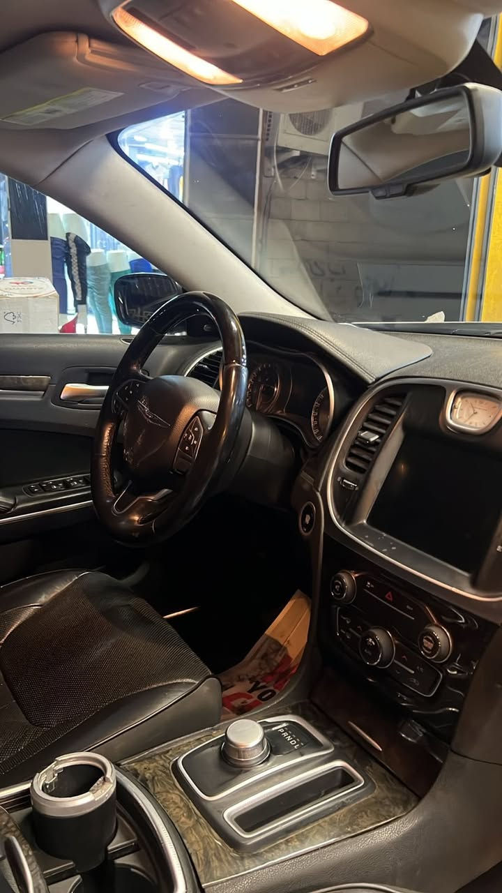 سلام عليكم لبيع اوبما مديل 2017 معلايه 21 حادث فقط جملق بدون دواخل بدون اربارك سياره جديده استمال شخصي ماشيه 100   فول واحد عل واحد 1️⃣ جديده تخم تاير مكينه كير زيرو سعر 175 مكلف بل نشر رقم هاتف ☎️ *********** مكان بصره.
