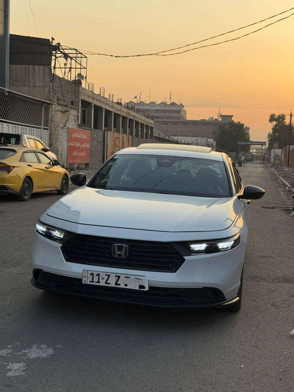 السلام عليكم اكورد للبيع حادثها جاملغ سائق مبدل بس لا غيره 
هوندا اكورد 
فئة SPORT-
ماشية 37km 
موديل 2024   هايبرد 
بعدهااا جديده 
فول مواصفات 
•كشنات جلد تدفئة
•ذاكرة تخزين
• مكينة 2000 هايبرد تنفس طبيعي
• كير اوتوماتيك 
• شاشة كبيرة
• ⁠سستم سماعات 
•فتحه سلايد
• كاميرا خلفية 3 انظمة
• كراسي كهرباء 
• رادار امامي
• مانع تصادم
• محدد مسار 
• تصحيح مسار
• شفتات بالستيرن
• مثبت سرعة
• مانع انزلاق
• دخول ذكي 
• إنارة ترحيبية
• هندبريك كهرباء
• عداد ديجيتال
•لايت عدسات زينون
• نظام اوتو لايت Auto
• لايت العالي زنون 
اوتو هولد للبريك
• حساسات مطر 
• حساسات امامي خلفي 
• حساسات ضغط هواء الإطارات
• أوامر صوتية
• 4 أنظمة قيادة (eco,individual , sport,normal )
***********
