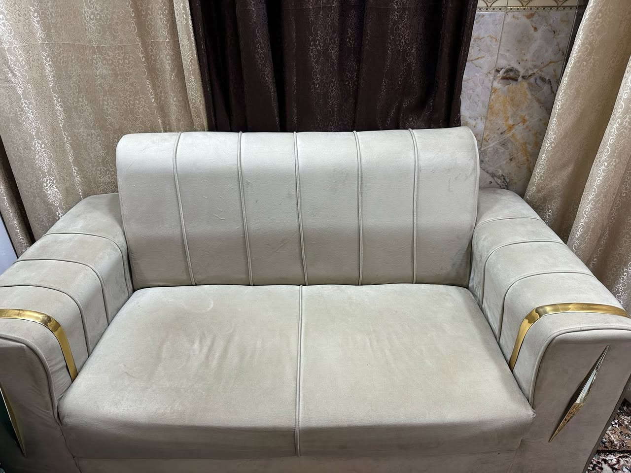 تخم ١٠ مقاعد ما صار سنة من اشتريته اخو الجديد رايدته ب٤٠٠
مكاني الاسكان شارع المخازن مقابيل اسواق طيبة


**إذا كنت صاحب هذا الإعلان وتريد حذفه لأي سبب، رجاءا أرسل رسالة إلى الدعم الفني**