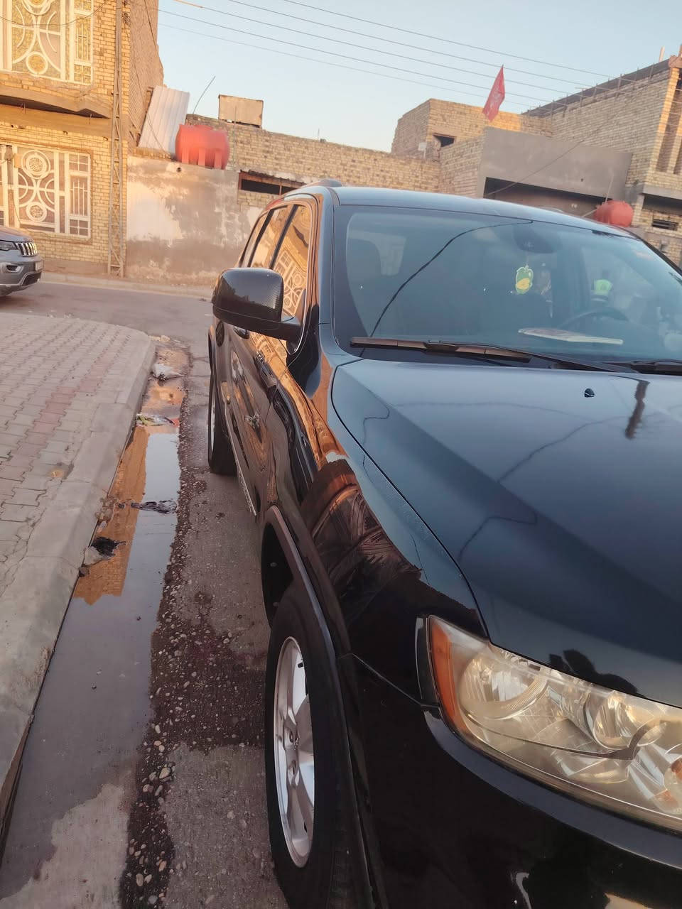 جيب شيروكي موديل 11 دخول كندي بدون ضربه بيه قطع صبغ بسيطه جماليه فقط 
رقم اربيل راعيه يسكن محافضة البصره سياره جاهزه مكان السياره ميسان السعر 145$ التواصل هاتف ***********
