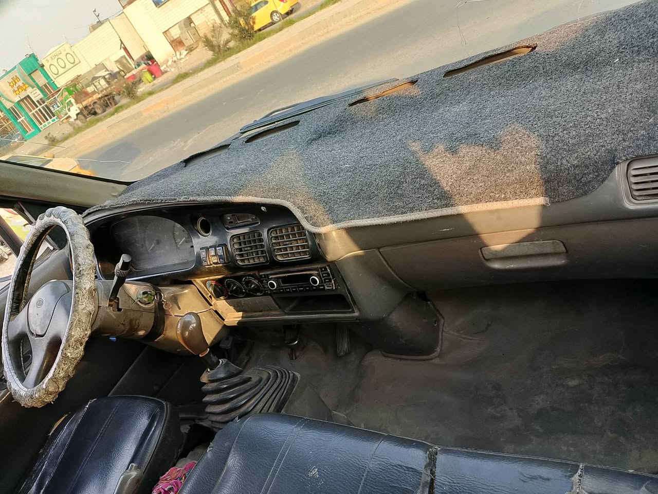 سلام عليكم كيه بريجو موديل 96 بسمي سنويه ل28 مكينه 3000 مجفته قبل شهر تخم تاير جديد كهربائيات كله شغاله 
كشنات مال ستاركس مصبوغه عام سياره جاهزه مابيه شي  مكاني بغداد حسينه المعالمل سعر 55 وبيها مجال  وهاذه رقمي اتصل وتدلل ***********
