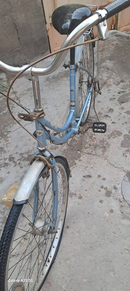 سلام عليكم بايسكل سياحي حجم 26 ياباني باله نضيف السعر 55 بي مجاال ***********
